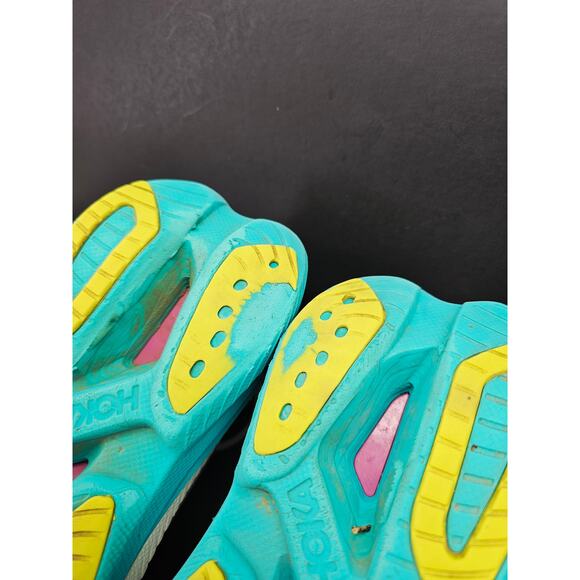 Hoka Women 8.5 Comfy footwear - Picture 3 of 11